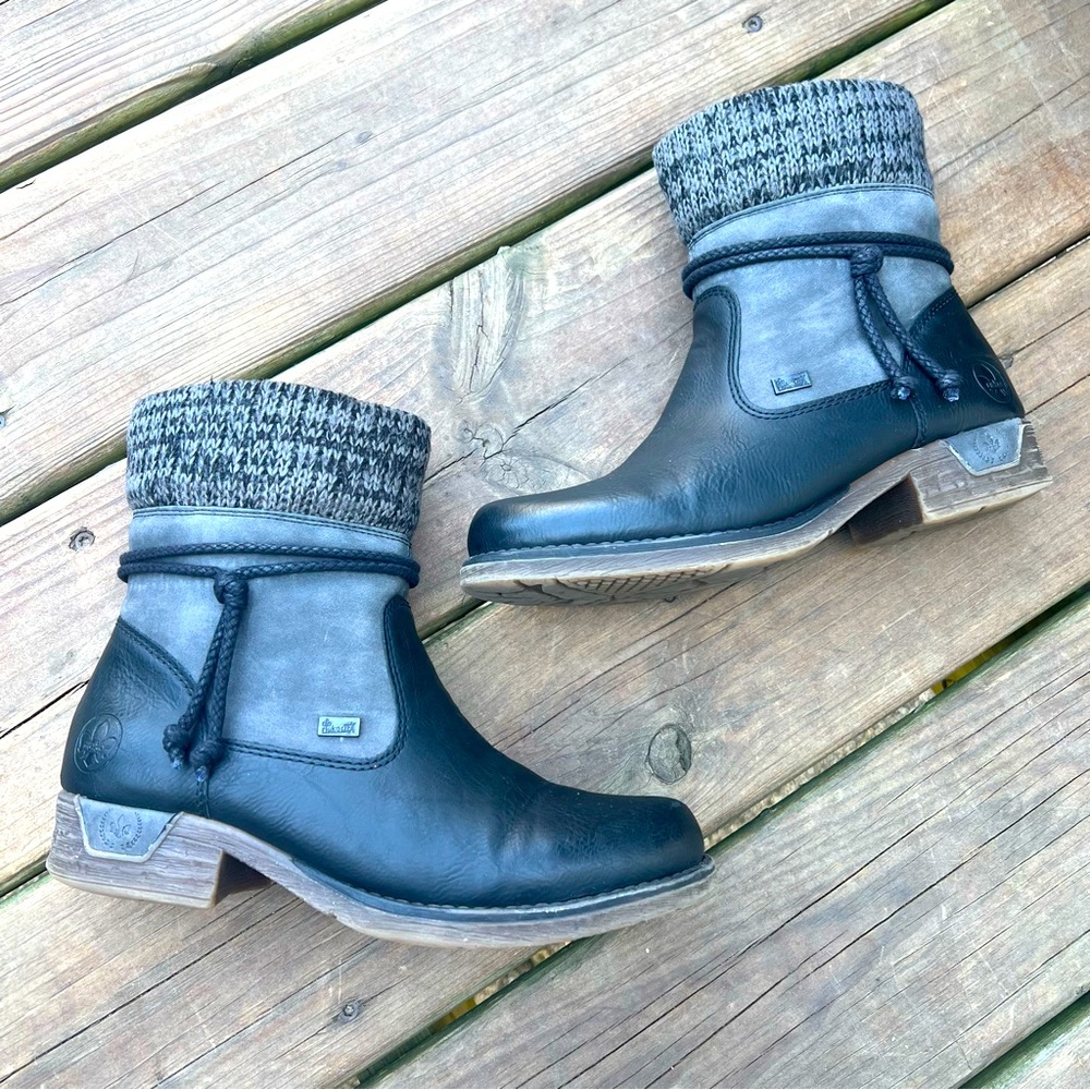 Rieker Black leather Winter Booties with Cozy Fabric Cuff Sz 7.5 US 38 EU biker